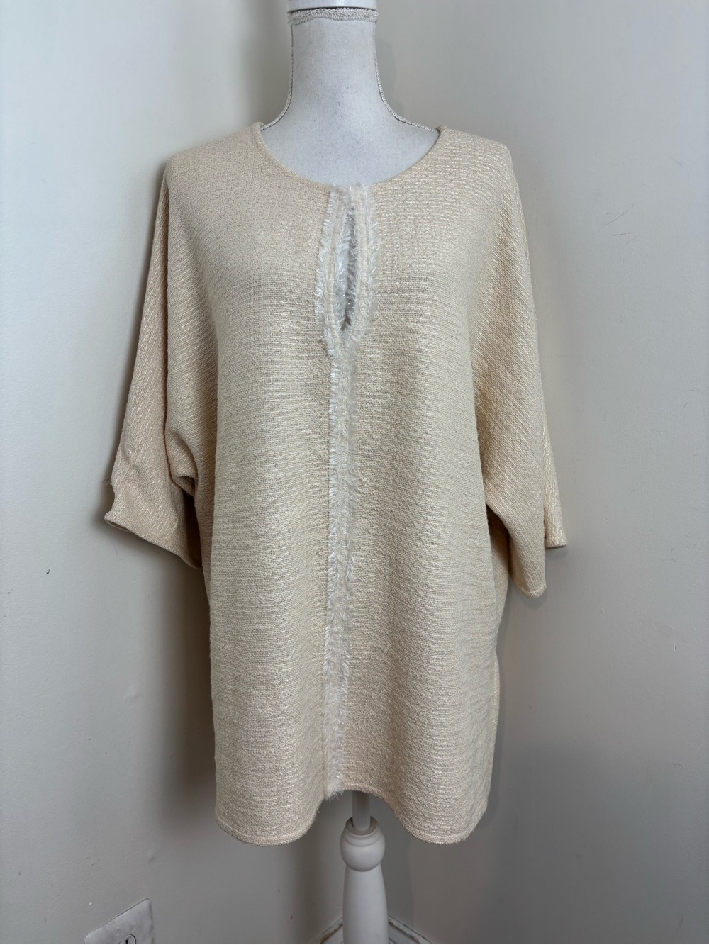 St. John Knit Tunic Top In Ecru Size XL